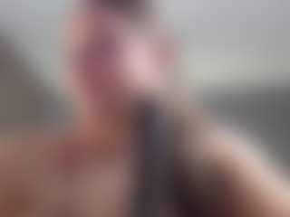 Krispyshot's Live Sex Cam Show