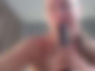 Krispyshot's Live Sex Cam Show
