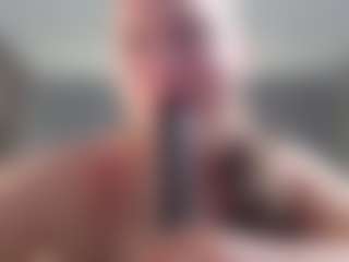 Krispyshot's Live Sex Cam Show