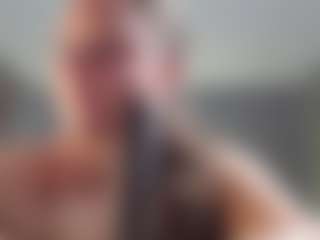 Krispyshot's Live Sex Cam Show