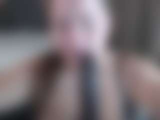 Krispyshot's Live Sex Cam Show