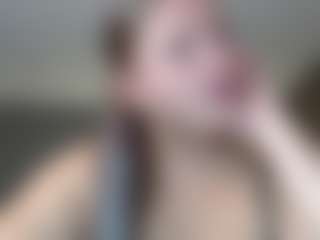 Live cam show with Krispyshot - Deepthroat on Camsoda