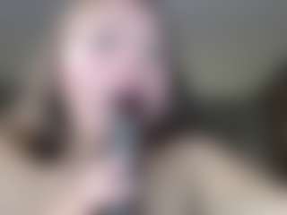Krispyshot's Live Sex Cam Show