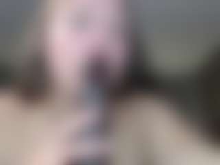 Krispyshot's Live Sex Cam Show