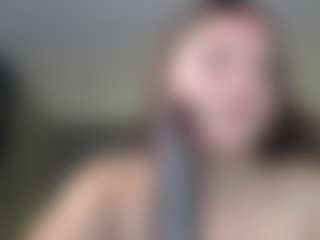 Krispyshot's Live Sex Cam Show