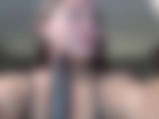 Live cam show with Krispyshot - Green Eyes on Camsoda