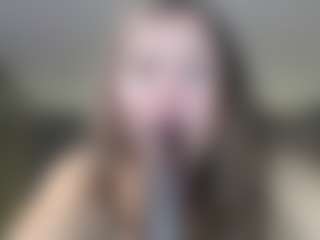 Live cam show with Krispyshot - Green Eyes on Uber Horny