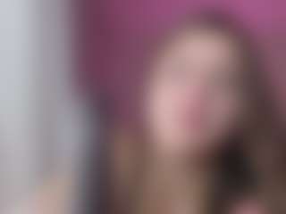 Live cam show with Krispyshot - Green Eyes on Milf Play