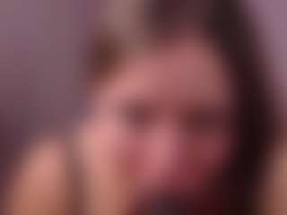 Live-Cam-Show mit Krispyshot - Handjob auf Camsoda