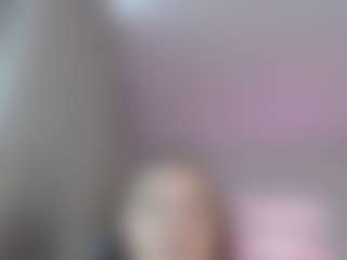 Live cam show with Krispyshot - Smoking on Camsoda