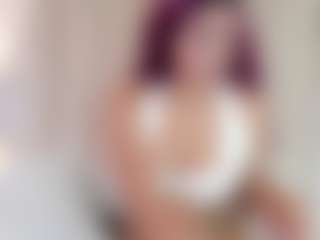 Live cam show with Luna - BBW on makecum.org