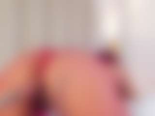 Live cam show with Luna - Red Hair on ObeyMaria
