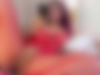 Live cam show with Luna - Smoking on TottyGirls