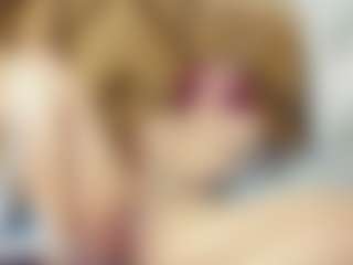 Live cam show with Luna - Fuck Machine on fuck-show.com