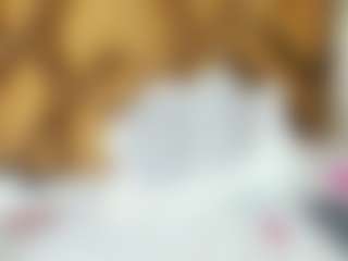 Live cam show with Luna - Deepthroat on madthumbs