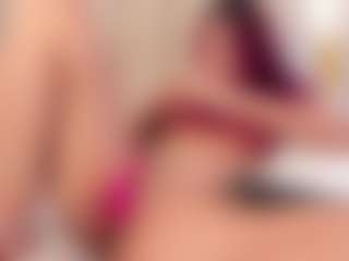 Live cam show with Luna - Red Hair on Camsoda