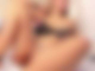 Luna's Live Sex Cam Show