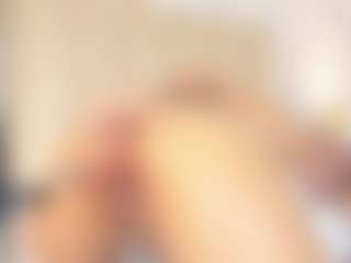 Live cam show with Luna - Red Hair on chickslive.net