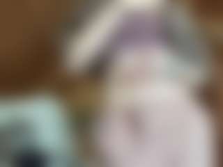 Live cam show with MegganPeare - Erotic Dance on Gym Cam Girls