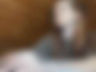 Live cam show with MegganPeare - Gray Eyes on CamwithHer