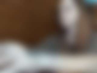 Live cam show with MegganPeare - Gray Eyes on Camsoda