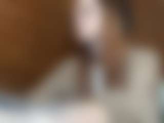 Live cam show with MegganPeare - Brown Hair on camwithhim.com