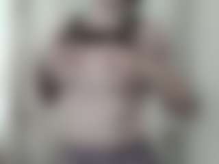 Live cam show with MegganPeare - Brown Hair Teen (18+) on Milfs Live