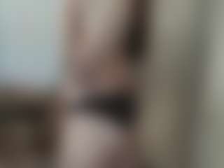 Live cam show with MegganPeare - Gray Eyes on Dare Cams