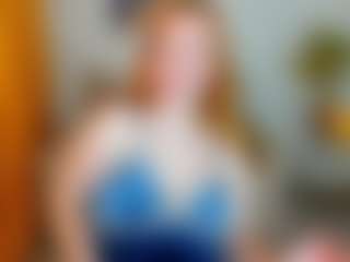 Live cam show with NatalieMooreBluff - Strip on Camsoda