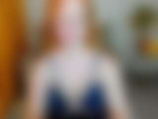 Live cam show with NatalieMooreBluff - Curvy on CSO-WL