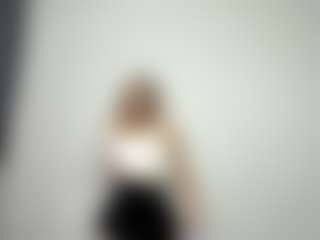 Live cam show with Mary - Flashing on Strip Flash - Live Sex Shows