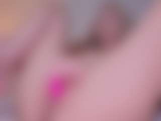 Live cam show with sirenveya - Skinny on TeamSkeetLive