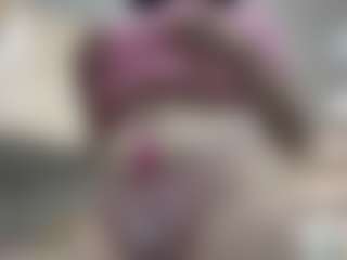 Live cam show with TowandaMekee - Teen (18+) on Dolls Live