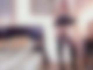 Live cam show with VictoriaWaltonn - Drinking on SquirtSoMuch