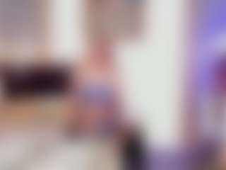 Live cam show with VictoriaWaltonn - HD on Camsoda