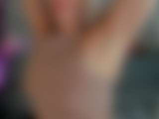 Live cam show with Betty-Brock - Striptease MILF on Ass Tok