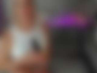 Live cam show with Betty-Brock - Fingers on Dolls Live