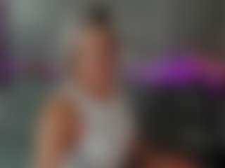 Live cam show with Betty-Brock - Ride Torso on CamClone