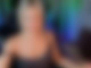 Live cam show with Betty-Brock - Skinny MILF on Camsoda