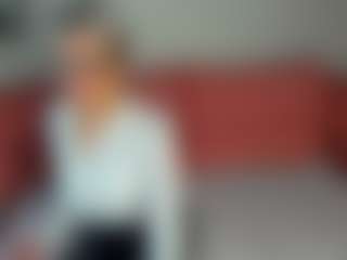 Live cam show with Betty-Brock - Athletic Middle Aged on Streamer API