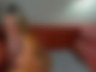 Betty-Brock MILF webcam performer live streaming