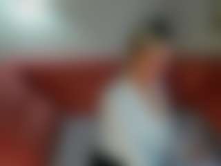 Live cam show with Betty-Brock - Camel Toe on Cam Slut