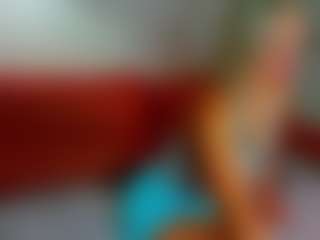 Live cam show with Betty-Brock - Upskirt on Lustler