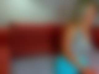 Live cam show with Betty-Brock - Tease Mature on Big Tits