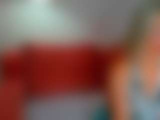 Live cam show with Betty-Brock - Camel Toe on SxyPornLive
