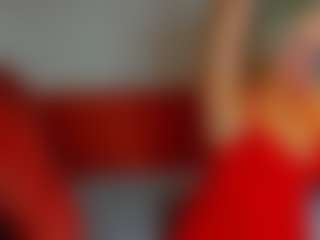 Live cam show with Betty-Brock - Athletic MILF on Camsoda
