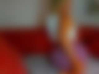 Live cam show with Betty-Brock - Oil on Milf Play