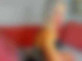 Live cam show with Betty-Brock - Middle Aged on fuklive.com