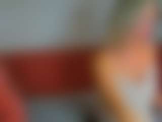 Betty-Brock MILF webcam performer live streaming