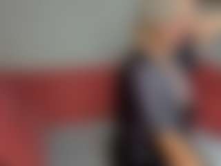 Betty-Brock MILF webcam performer live streaming